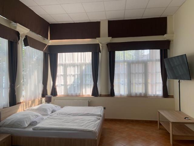 Bf Hotel Balatonföldvár Extérieur photo