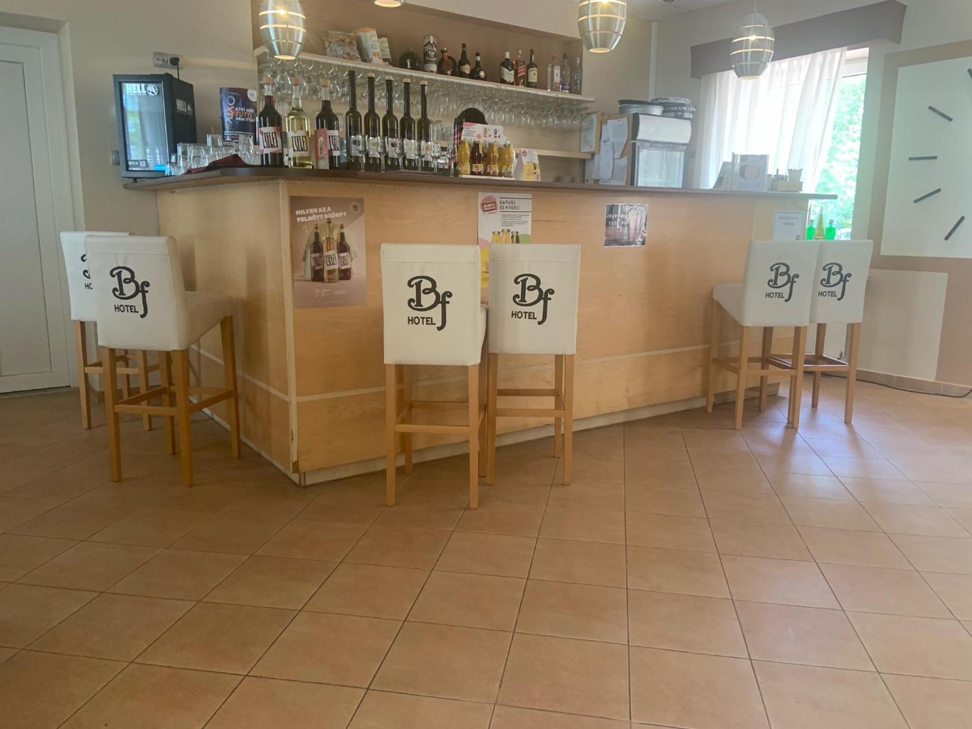 Bf Hotel Balatonföldvár Extérieur photo