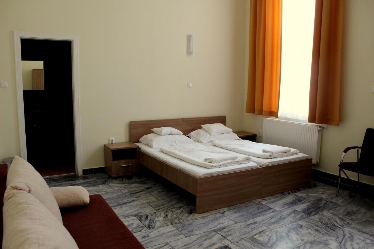 Bf Hotel Balatonföldvár Extérieur photo
